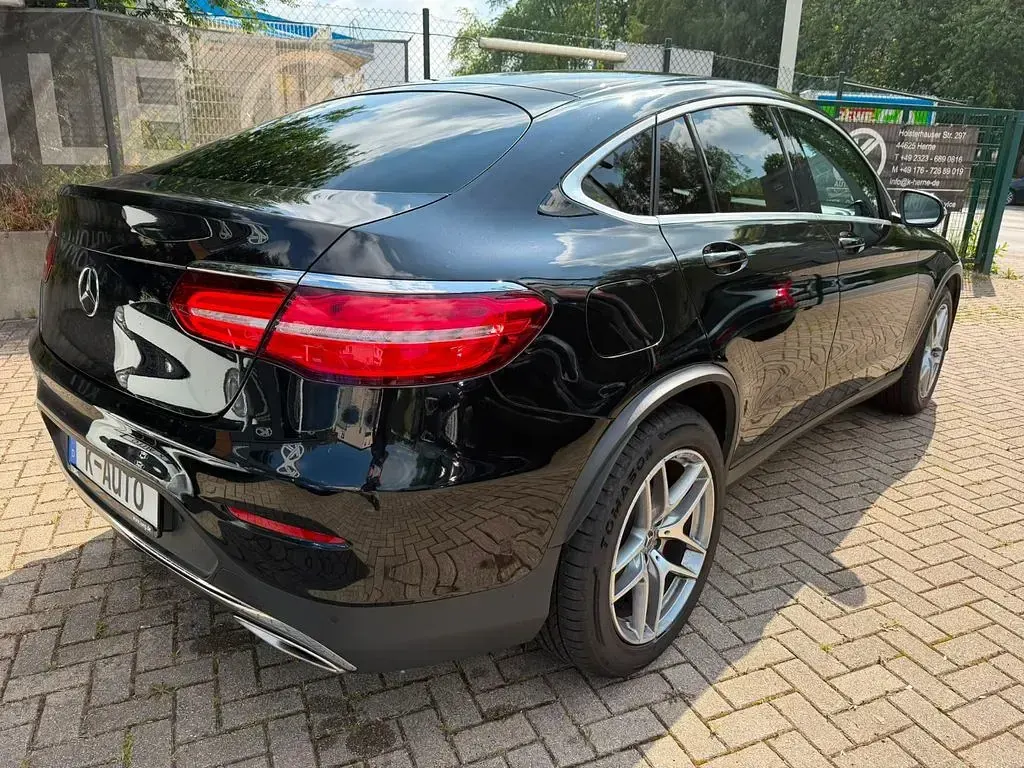 Gebraucht Mercedes GLC250 AMG 211 PS (155 kW) 2017 Schwarz Coupé