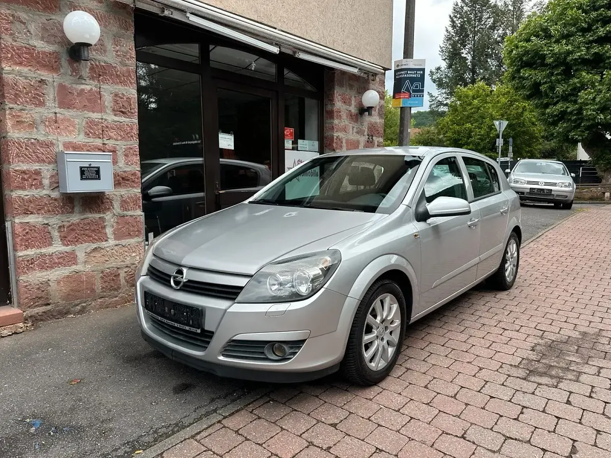 Gebraucht Opel Astra 125 PS (91 kW) 2004 Silber Limousine