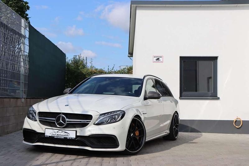 Diamant weiß bright designo Gebraucht 2018 Mercedes C63 AMG AMG Kombi | 35.650 € (Guter Preis) - Bild 1/4