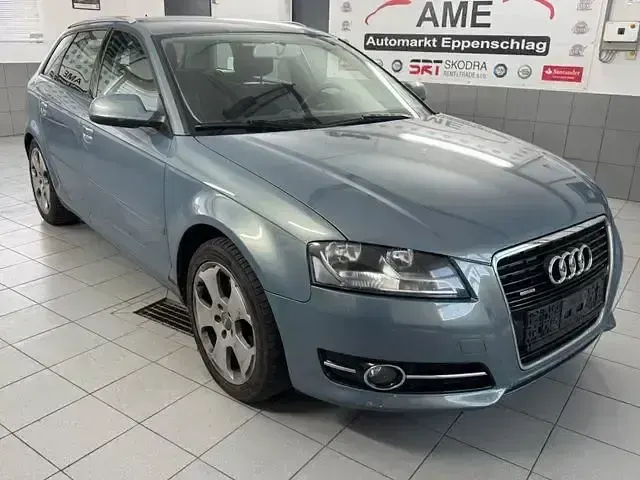 Gebraucht Audi A3 Ambition 140 PS (102 kW) 2012 Blau Kleinwagen