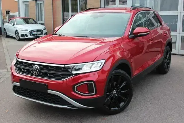 Gebraucht VW T-Roc Move 110 PS (80 kW) 2023 Rot SUV