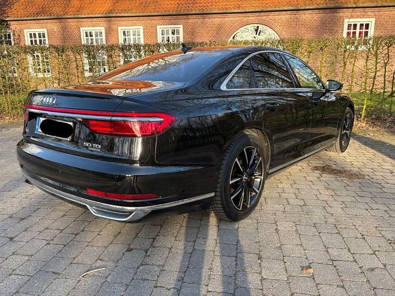 Gebraucht Audi A8 Ambiente 286 PS (210 kW) 2018 Schwarz Limousine