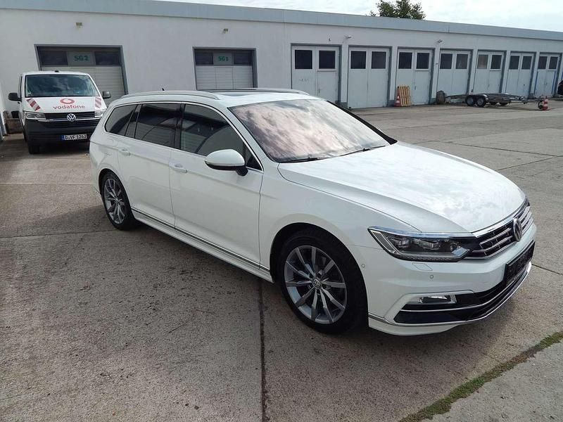 Gebraucht VW Passat Highline 190 PS (139 kW) 2016 Pure white Kombi