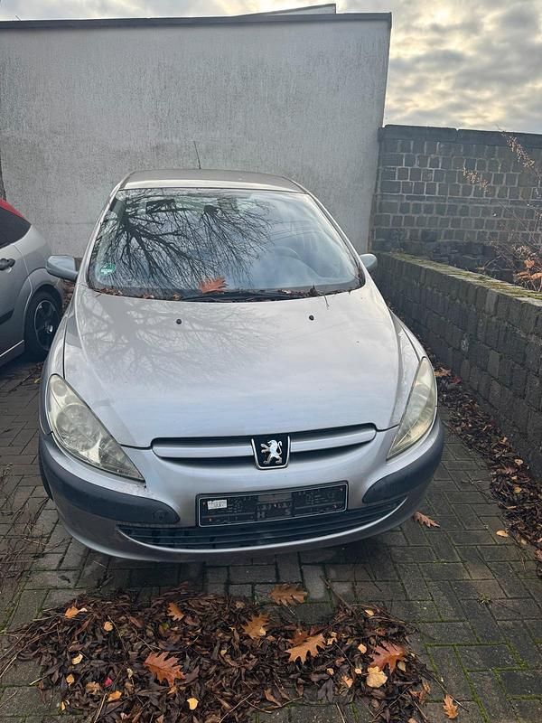 Gebraucht Peugeot 307 109 PS (80 kW) 2004 Silber Limousine