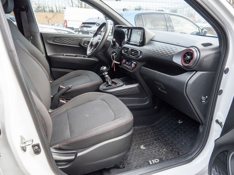 Gebraucht Hyundai i10 N Line 101 PS (74 kW) 2021 Weiss / polar white Kleinwagen