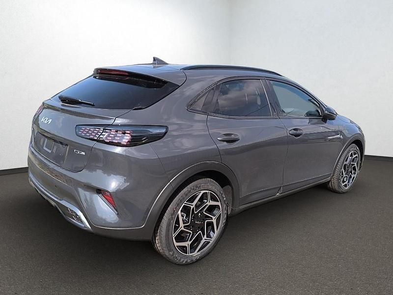 Neu Kia XCeed GT-Line 179 PS (131 kW) 2026 (h8g) dark penta metal m SUV