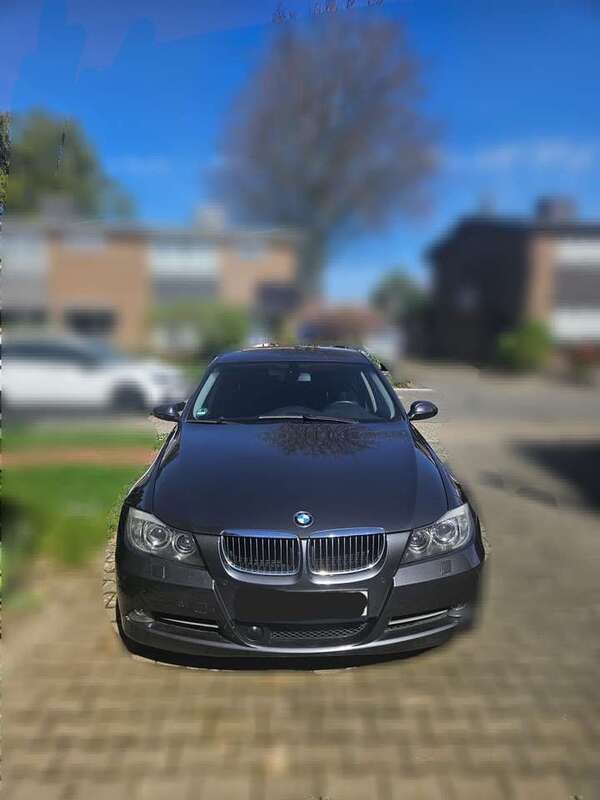 Grau Gebraucht 2006 BMW 330 Limousine | 7.500 € (Guter Preis) - Bild 1/4