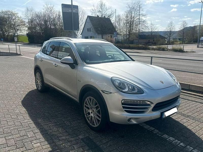 Gebraucht Porsche Cayenne 245 PS (180 kW) 2011 Silber SUV