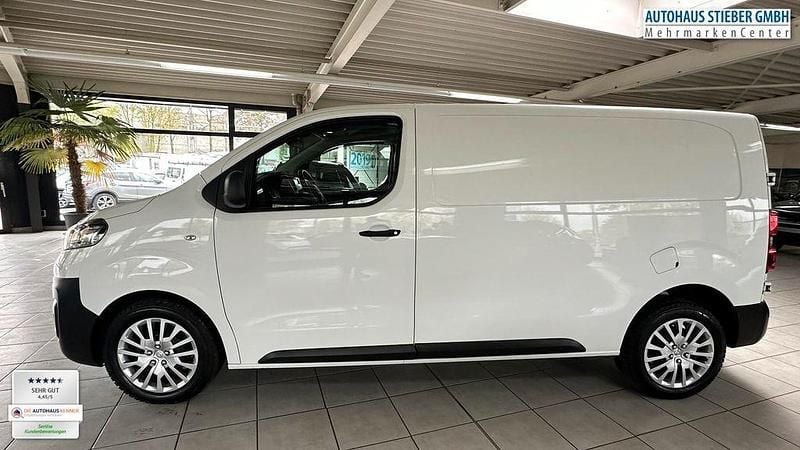 Gebraucht Opel Vivaro 150 PS (110 kW) 2021 Weiß Van / Kleinbus