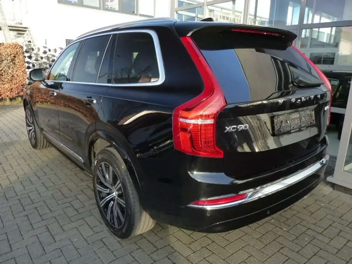 Gebraucht Volvo XC90 Ultimate 235 PS (172 kW) 2023 Schwarz SUV