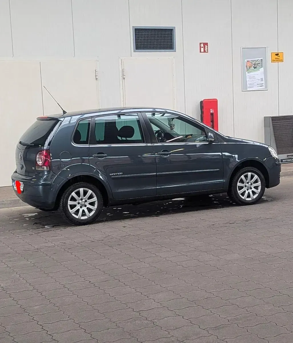Gebraucht VW Polo 105 PS (77 kW) 2008 Grau Kleinwagen