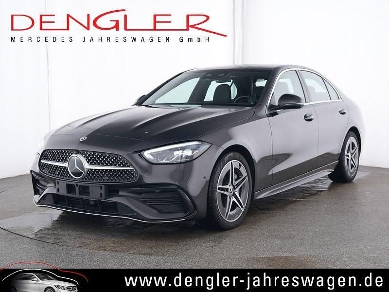 Grau Gebraucht 2024 Mercedes C220 AMG line Limousine | 44.890 € (Teuer) - Bild 1/4