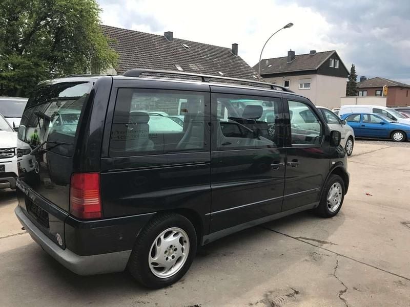 Gebraucht Mercedes V280 174 PS (127 kW) 1998 Schwarz Van / Kleinbus