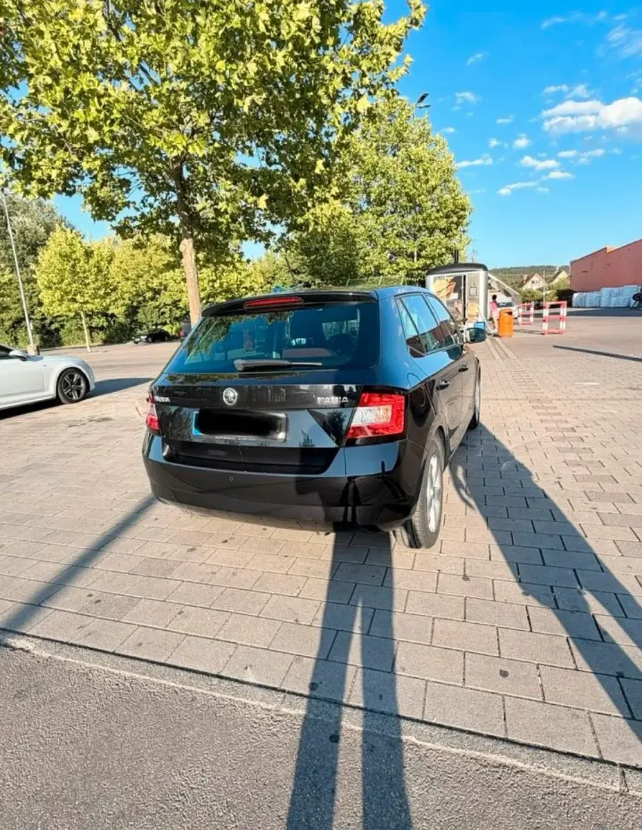 Gebraucht Skoda Fabia 75 PS (55 kW) 2015 Schwarz Kleinwagen