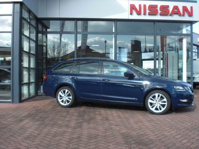 Gebraucht Skoda Octavia Drive 150 PS (110 kW) 2017 Pacific blau Kombi