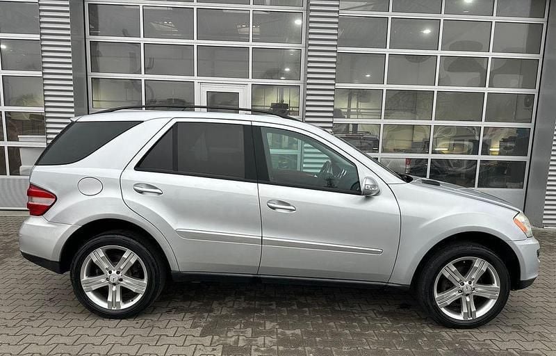 Gebraucht Mercedes ML350 272 PS (200 kW) 2006 Silber SUV