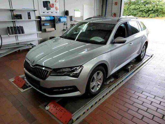 Brilliant silber Gebraucht 2020 Skoda Superb Style Kombi | 18.480 € (Fairer Preis) - Bild 1/4