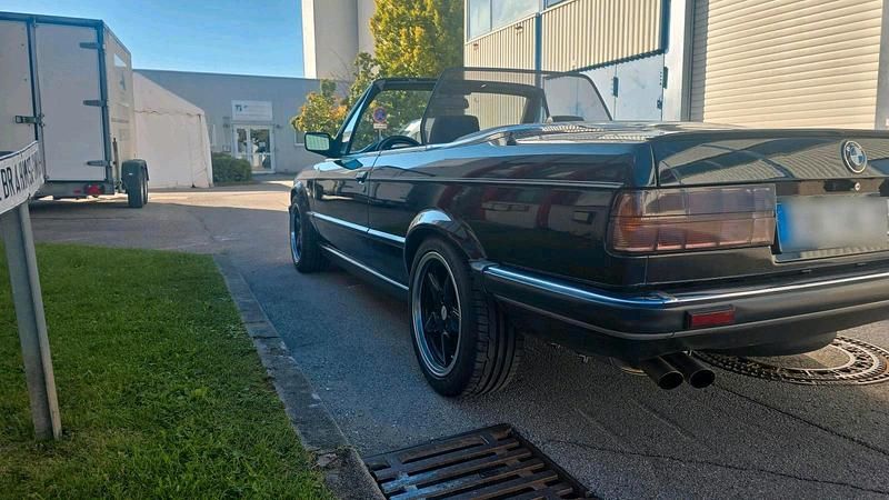 Gebraucht BMW 320 160 PS (117 kW) 1990 Schwarz Cabrio