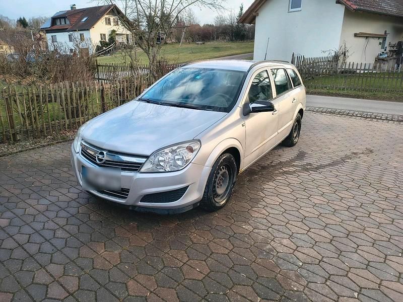 Gebraucht Opel Astra 105 PS (77 kW) 2007 Silber Kombi