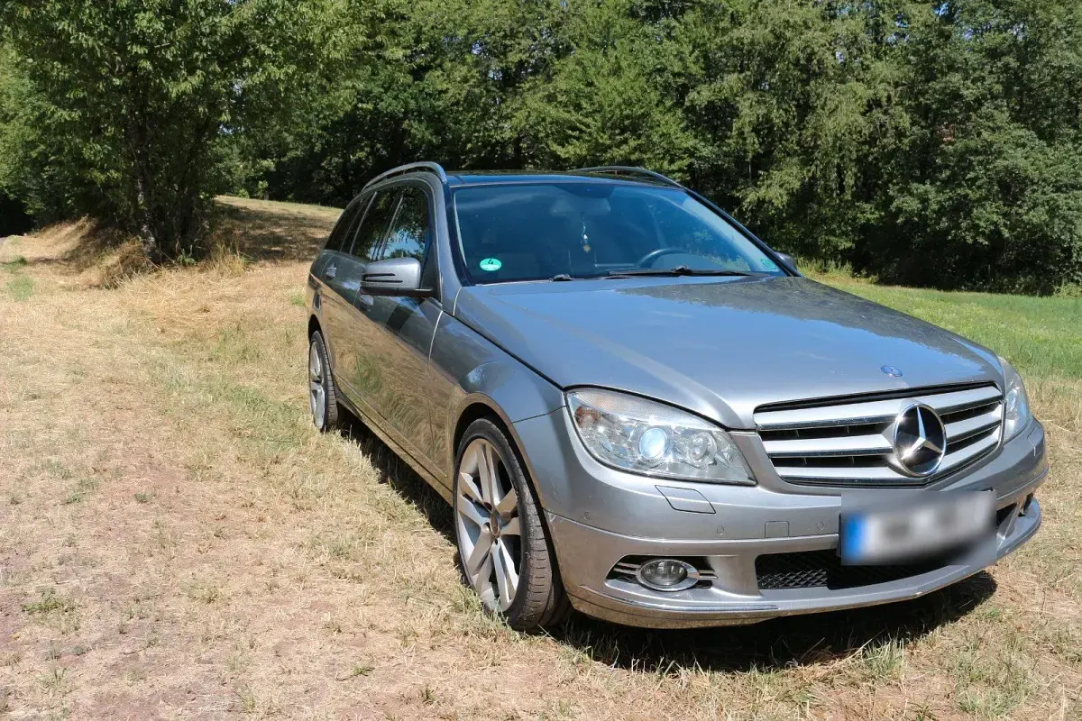 Gebraucht Mercedes 320 224 PS (164 kW) 2009 Grau Kombi