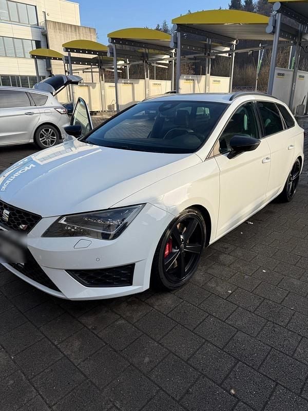 Weiß Gebraucht 2016 Seat Leon CUPRA Kombi | 11.890 € (Guter Preis) - Bild 1/4