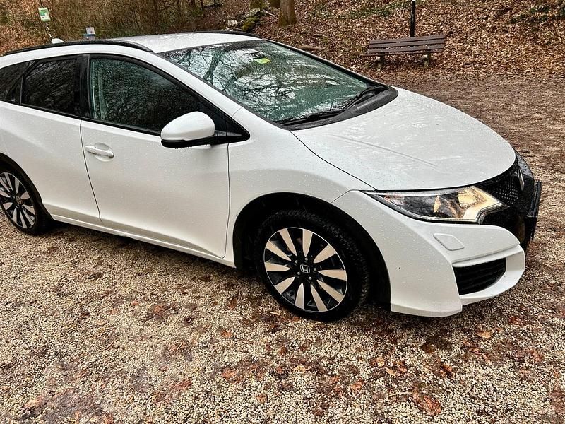 Gebraucht Honda Civic 120 PS (88 kW) 2016 Weiß Kombi