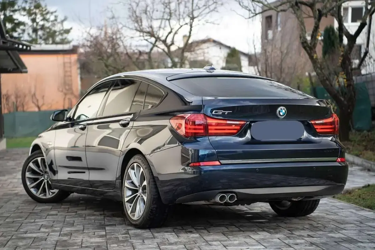 Gebraucht BMW 520 184 PS (135 kW) 2016 Blau Limousine