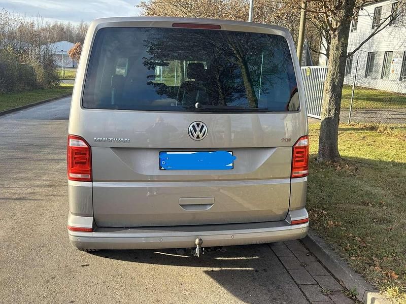 Gebraucht VW Transporter Comfortline 204 PS (150 kW) 2016 Beige Van