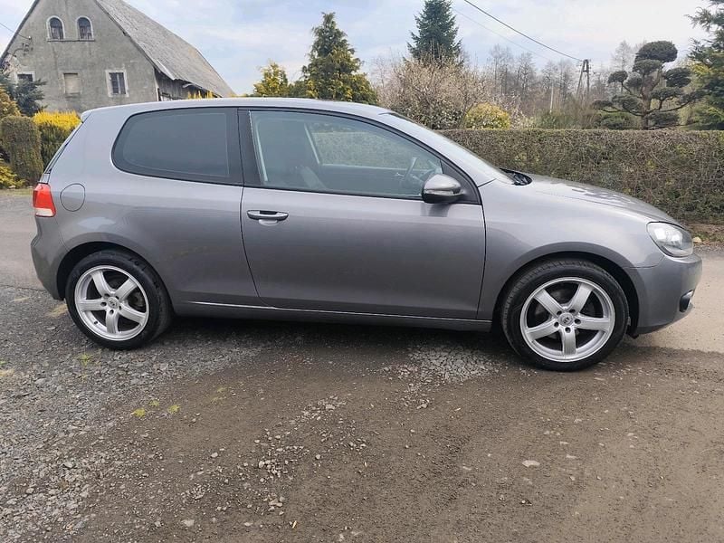 Gebraucht VW Golf 122 PS (89 kW) 2009 Grau Coupé