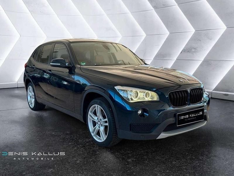 Blau Gebraucht 2013 BMW X1 Sport Line SUV | 12.500 € (Etwas zu teuer) - Bild 1/3