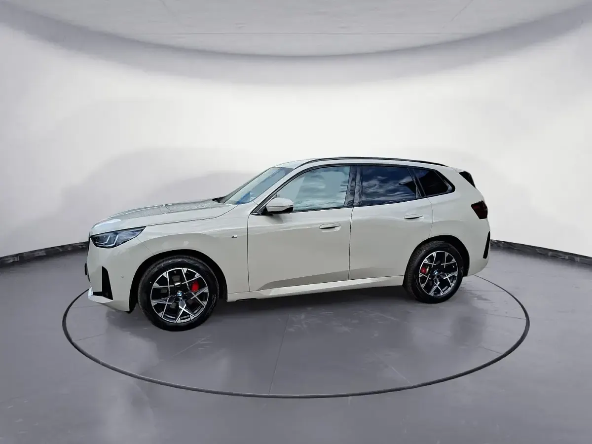 Gebraucht BMW X3 M Sport 208 PS (152 kW) 2025 Grau SUV