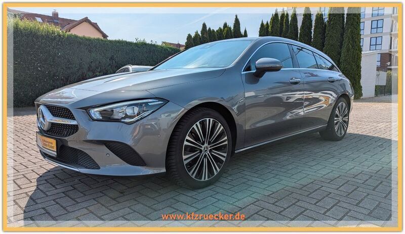 Grau Gebraucht 2022 Mercedes CLA180 Shooting Brake Progressive Kombi | 26.490 € (Guter Preis) - Bild 1/4