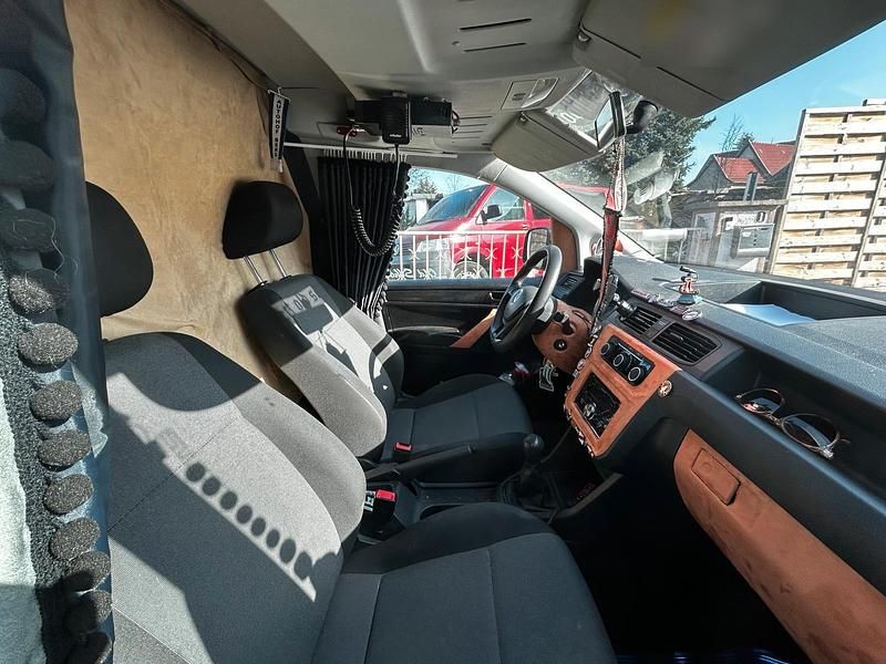 Gebraucht VW Caddy 102 PS (75 kW) 2015 Weiß Van / Kleinbus