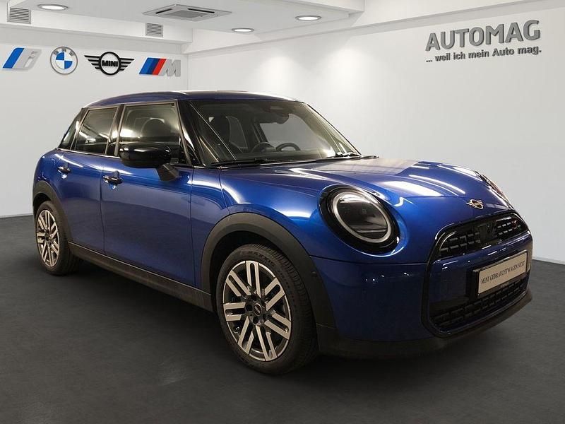 Gebraucht Mini Cooper S Classic 204 PS (150 kW) 2025 Blazing blue Kleinwagen