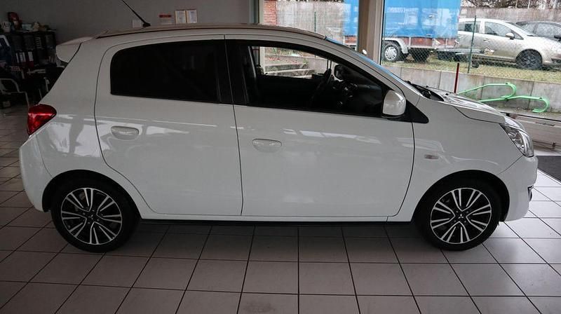 Gebraucht Mitsubishi Space Star 80 PS (58 kW) 2018 Weiß Kleinwagen