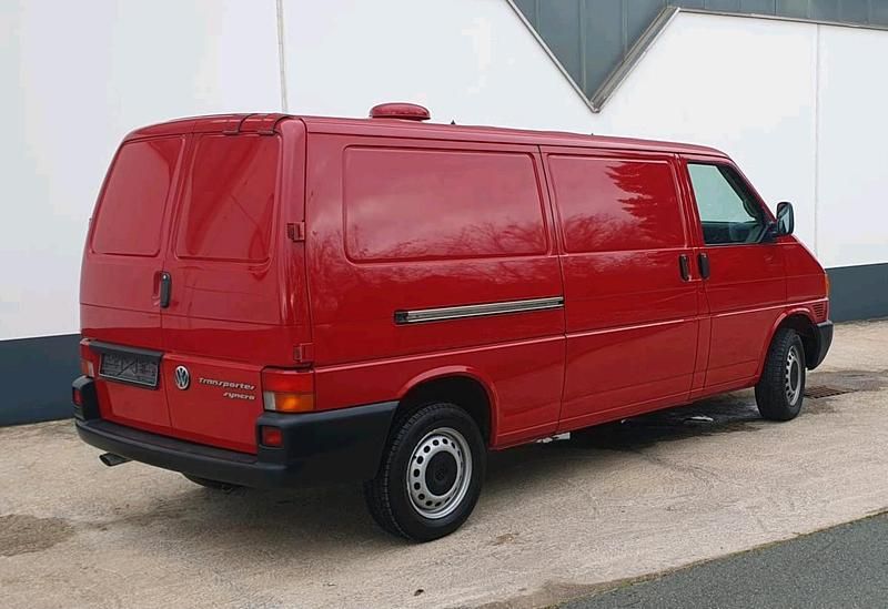 Gebraucht VW T4 115 PS (84 kW) 1998 Rot Van