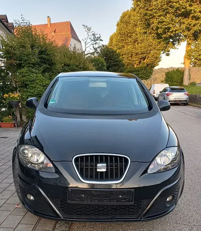 Gebraucht Seat Altea Reference 90 PS (66 kW) 2011 Schwarz Van / Kleinbus