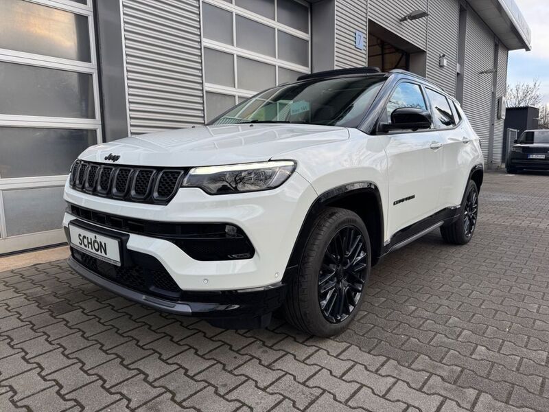 Gebraucht Jeep Compass 131 PS (96 kW) 2023 Alpine white (vr296) SUV
