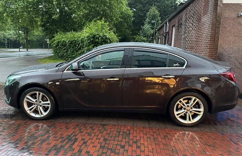 Gebraucht Opel Insignia 194 PS (142 kW) 2014 Braun Limousine