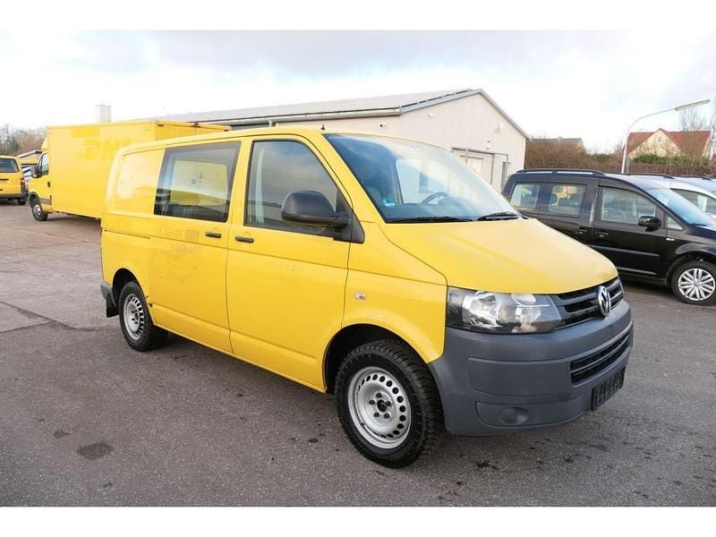 Gebraucht VW T5 84 PS (61 kW) 2011 Ginstergelb r1032 Van