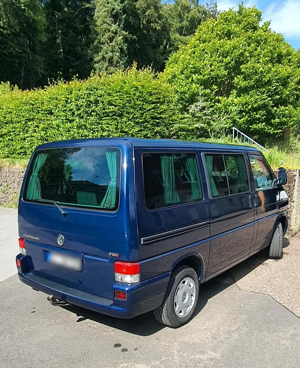 Gebraucht VW Multivan 102 PS (75 kW) 1999 Blau Van / Kleinbus