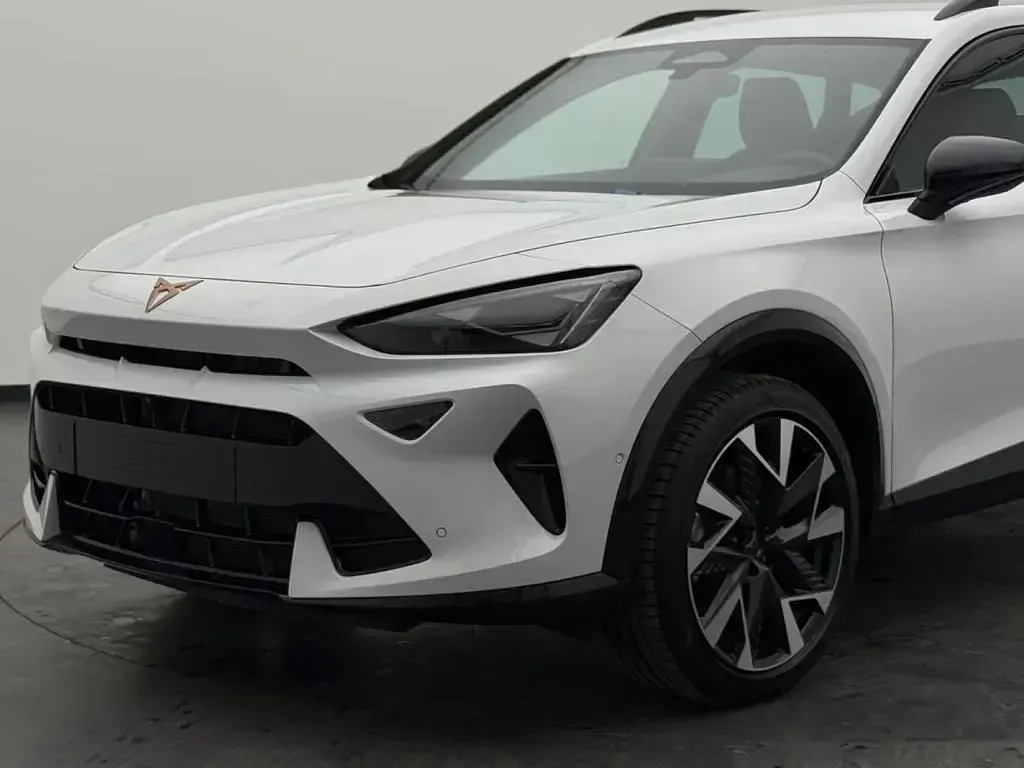 Neu Cupra Formentor 204 PS (150 kW) 2025 Glacier white SUV