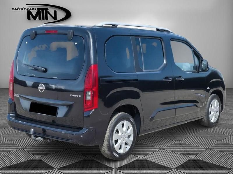 Gebraucht Opel Combo Life Innovation 131 PS (96 kW) 2018 Schwarz Limousine