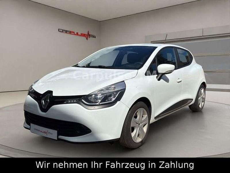 Weiß Gebraucht 2015 Renault Clio IV Dynamique Limousine | 3.900 € (Guter Preis) - Bild 1/4