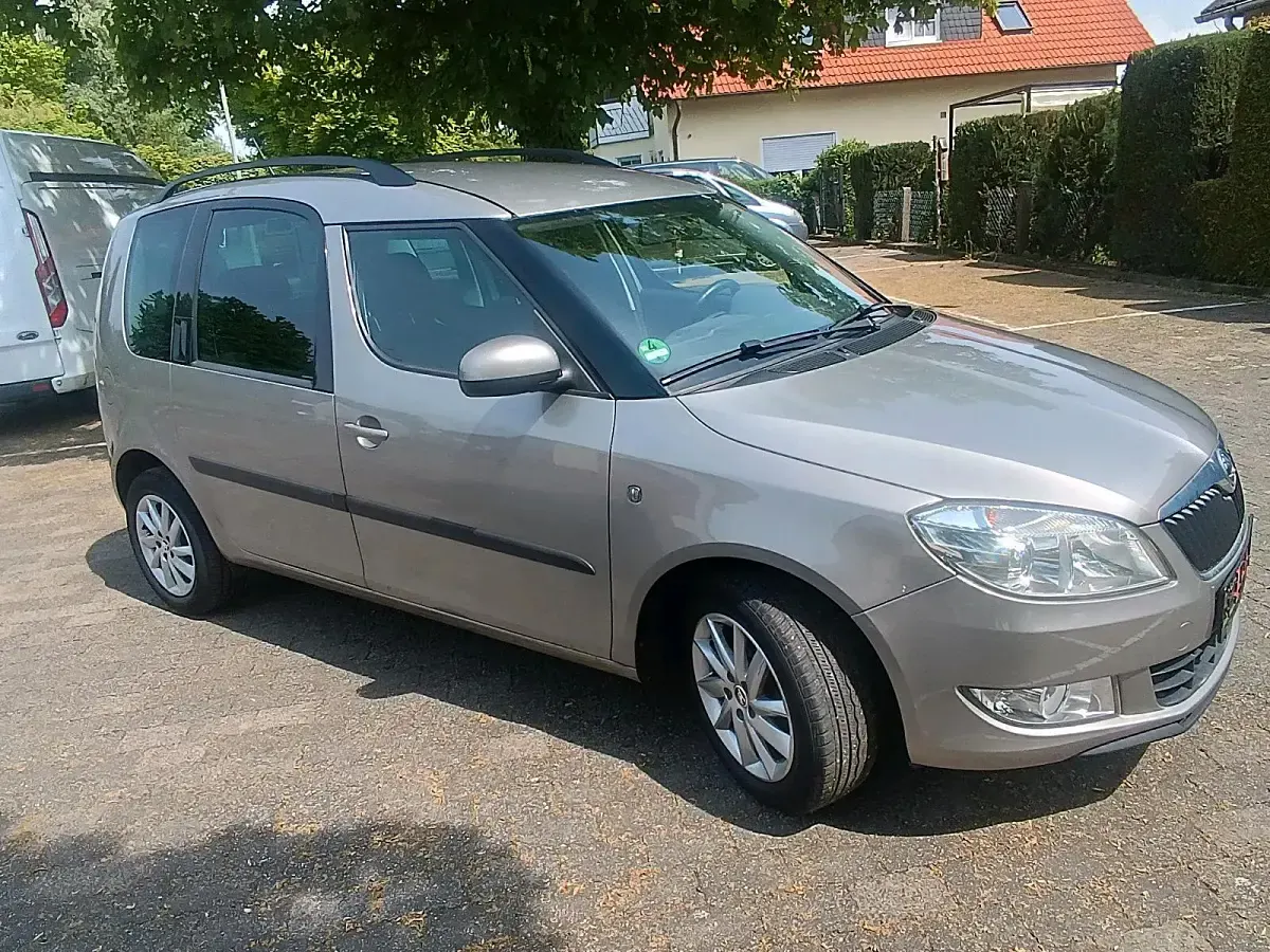 Gebraucht Skoda Roomster 86 PS (63 kW) 2013 Beige Van / Kleinbus