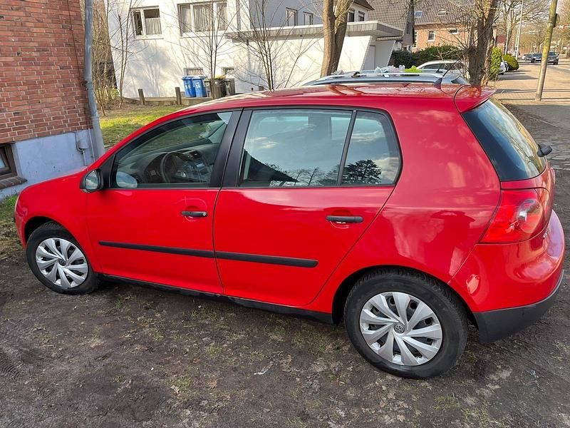 Gebraucht VW Golf VI 102 PS (75 kW) 2008 Rot Kleinwagen