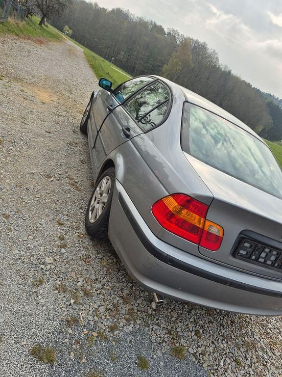 Gebraucht BMW 318 143 PS (105 kW) 2004 Limousine