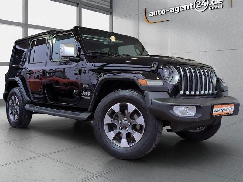 Gebraucht Jeep Wrangler Sahara 272 PS (200 kW) 2022 Black clear coat SUV