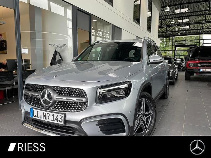 Metalliclack hightechsilber Gebraucht 2025 Mercedes GLB250 AMG SUV | 51.900 € (Fairer Preis) - Bild 1/4