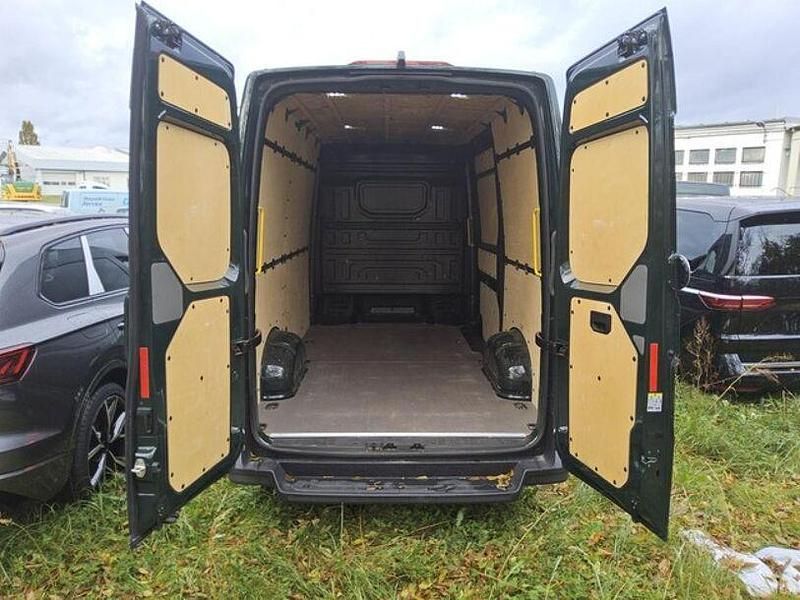 Gebraucht VW Crafter 140 PS (102 kW) 2022 Ontario green Van